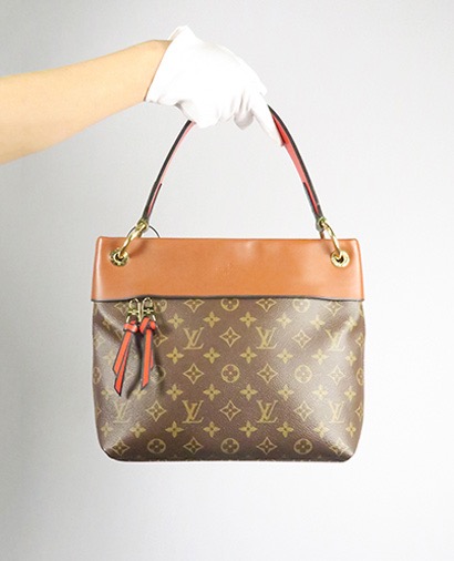 Tuileries Hobo, front view